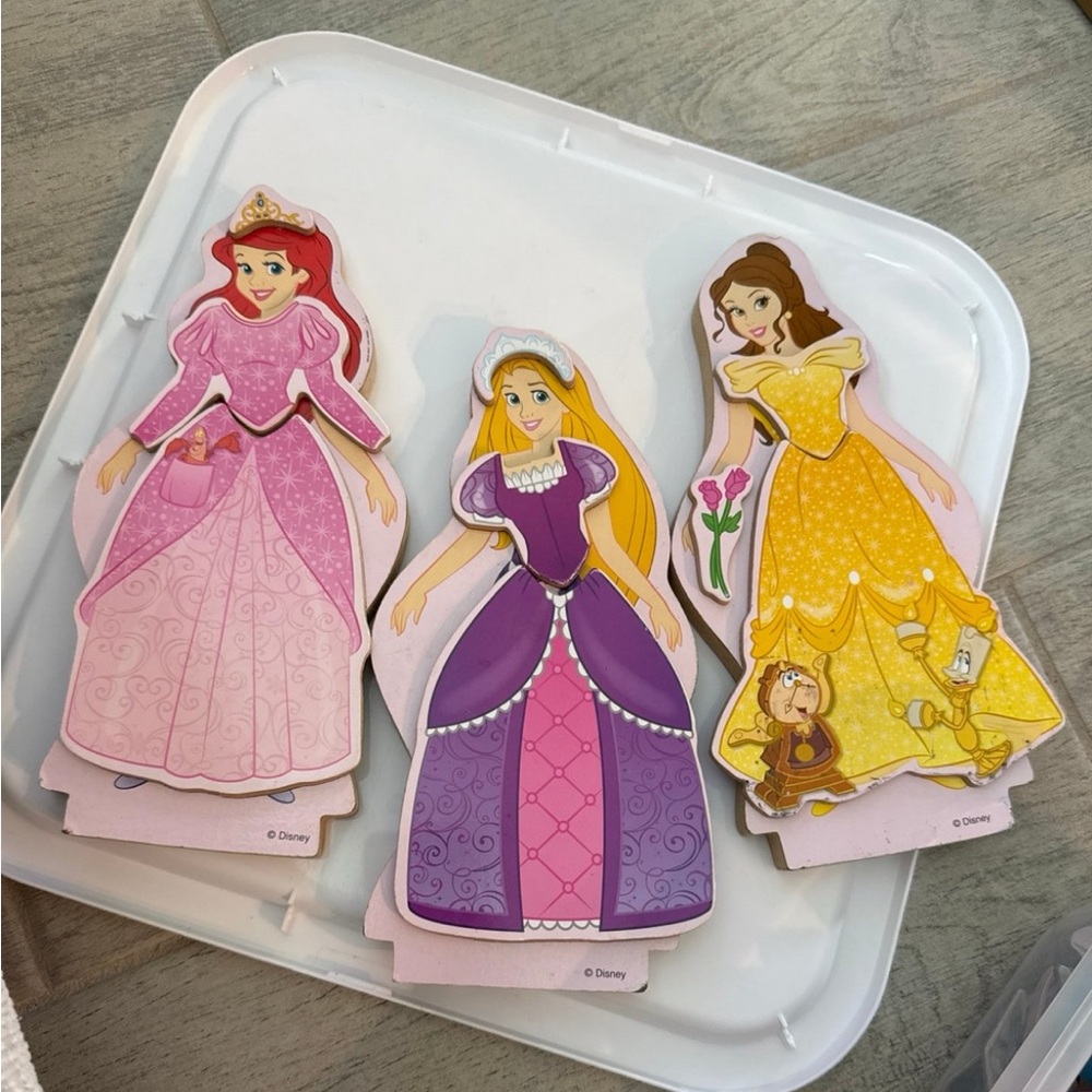 Magnet Wood Dress Up Disney Princess 23 Accessory